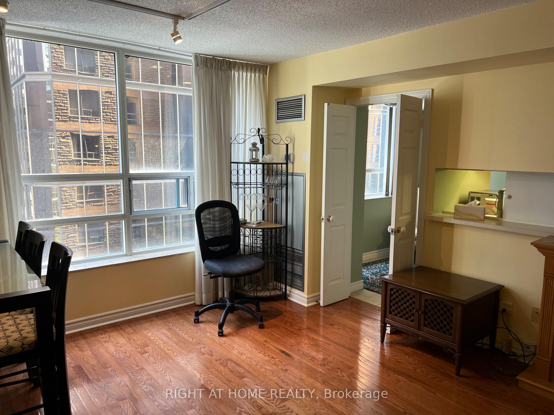 Photo 4 of Unit 705, 71 Simcoe Street, Toronto, University — HOMEH