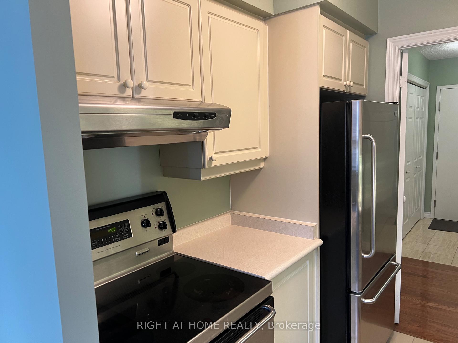 Photo 6 of Unit 705, 71 Simcoe Street, Toronto, University — HOMEH