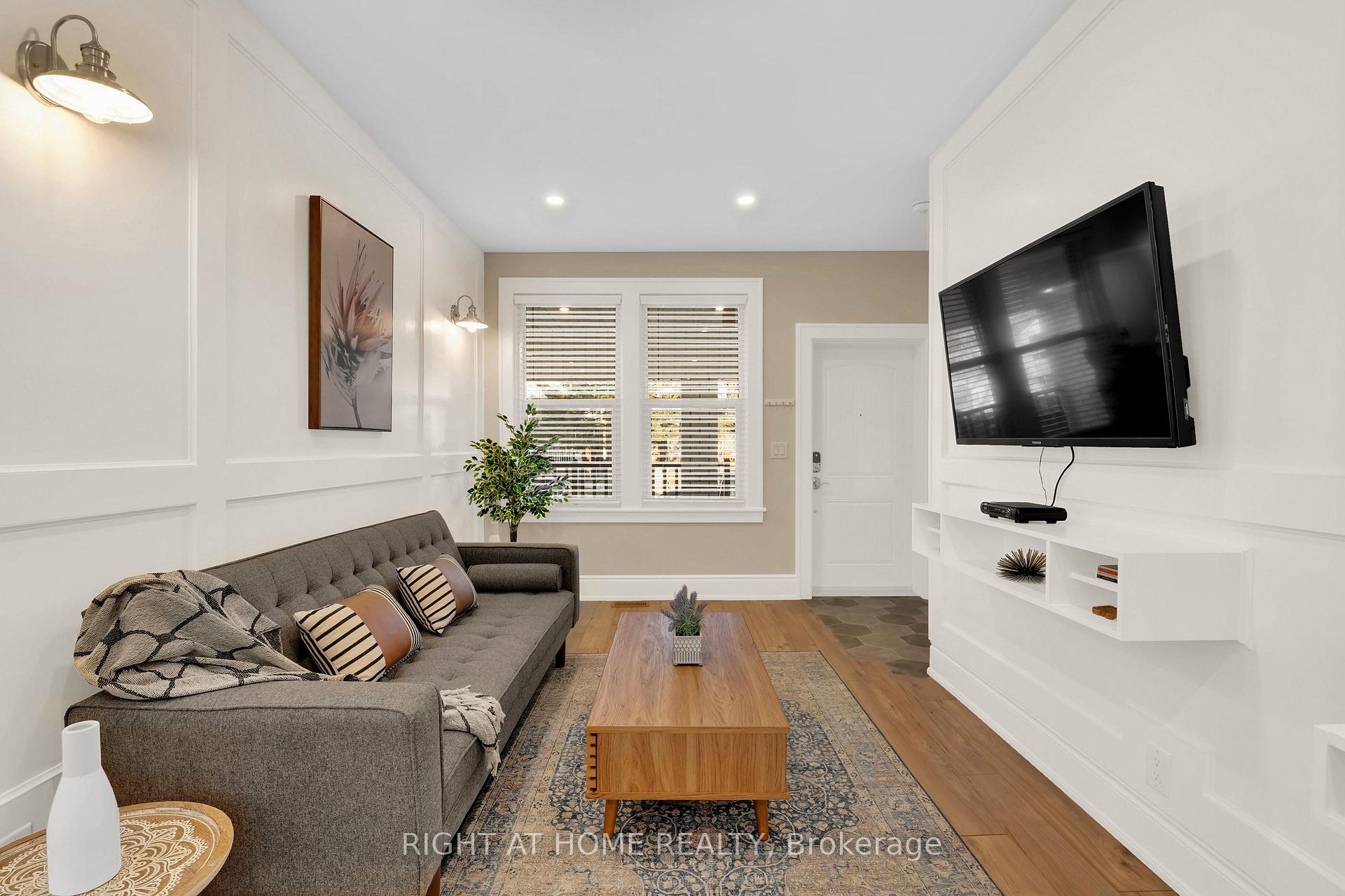 Photo 25 of 1379-1381 Pierre Avenue, Windsor — HOMEH