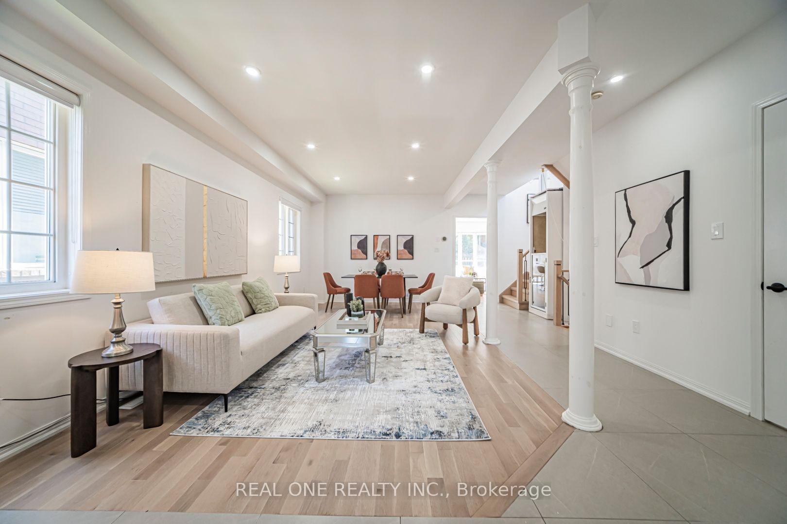 Photo 3 of 35 Formosa Drive, Richmond Hill, Rouge Woods — HOMEH