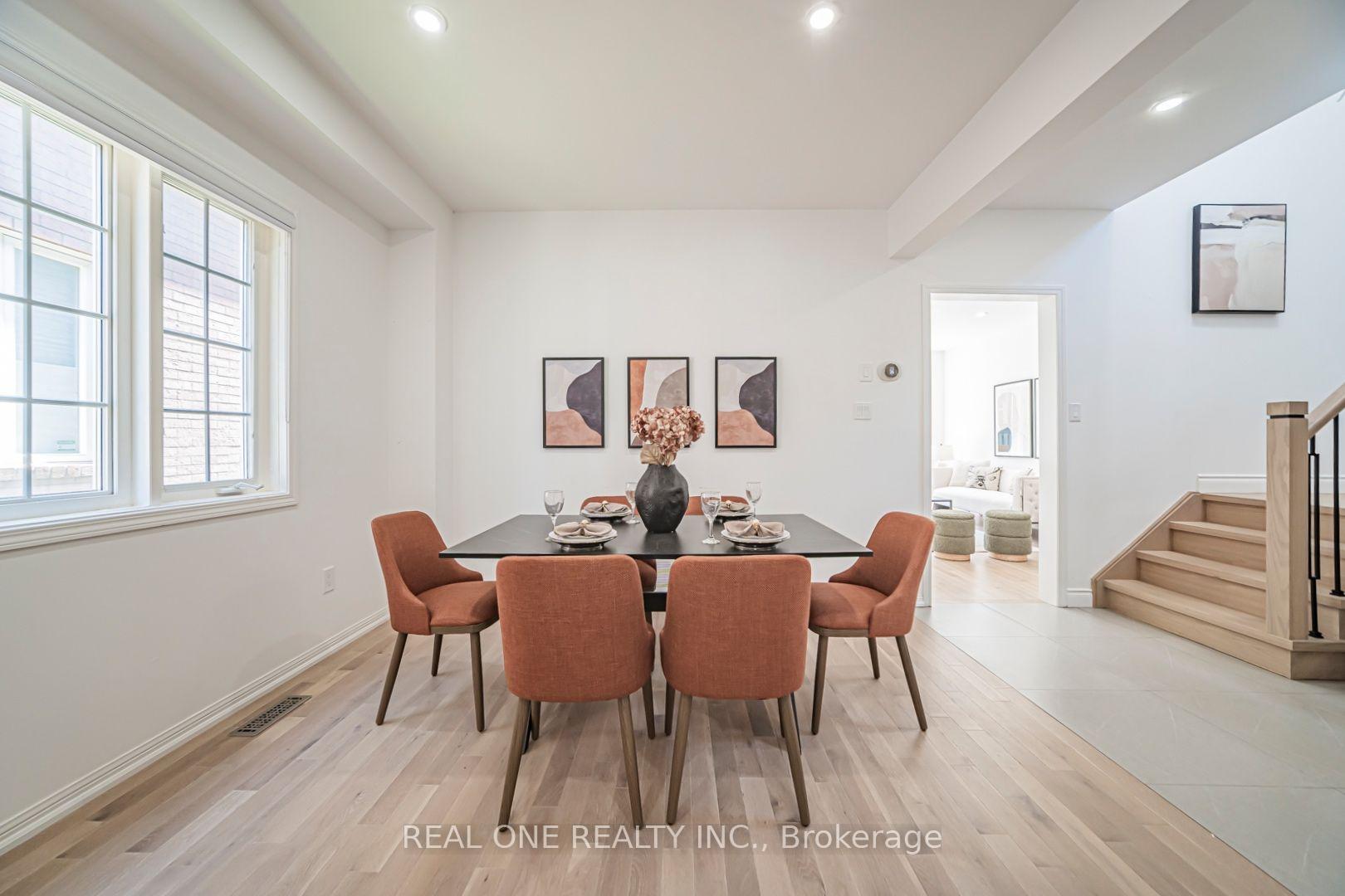 Photo 7 of 35 Formosa Drive, Richmond Hill, Rouge Woods — HOMEH