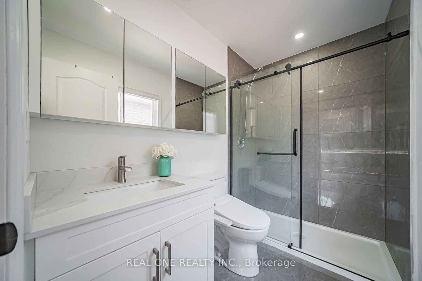 Photo 29 of 35 Formosa Drive, Richmond Hill, Rouge Woods — HOMEH