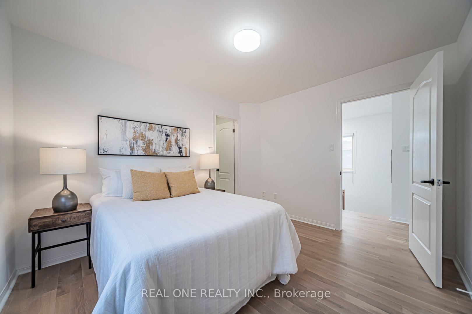 Photo 31 of 35 Formosa Drive, Richmond Hill, Rouge Woods — HOMEH