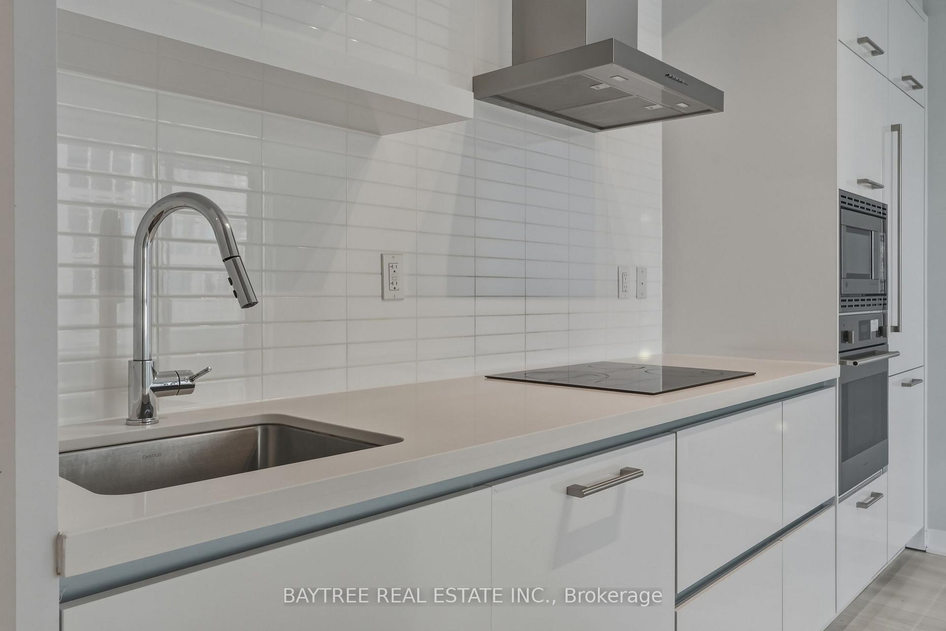 Photo 2 of Unit 3807, 2221 Yonge Street, Toronto, Mount Pleasant West — HOMEH