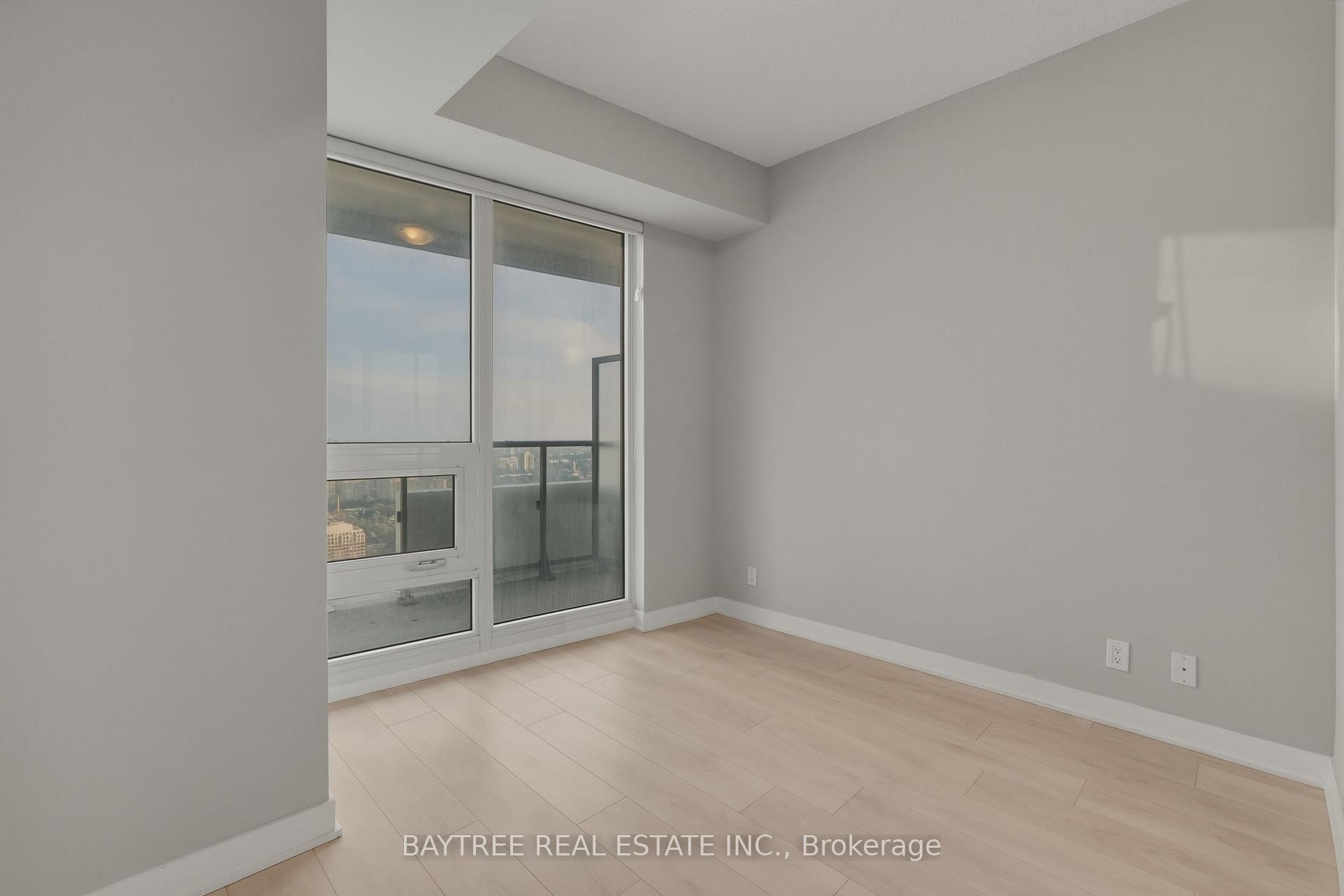 Photo 8 of Unit 3807, 2221 Yonge Street, Toronto, Mount Pleasant West — HOMEH