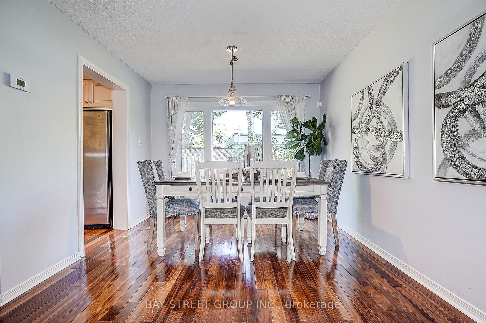 Photo 12 of 6 Caravan Drive, North York, Banbury-Don Mills — HOMEH