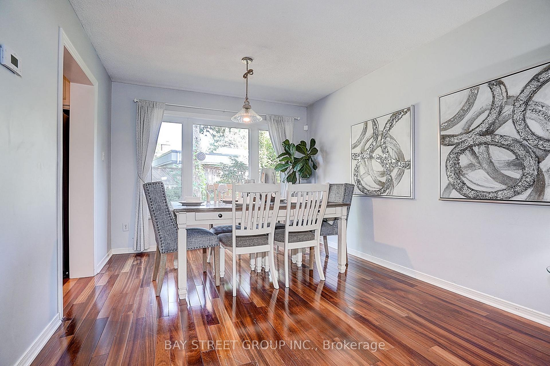 Photo 13 of 6 Caravan Drive, North York, Banbury-Don Mills — HOMEH