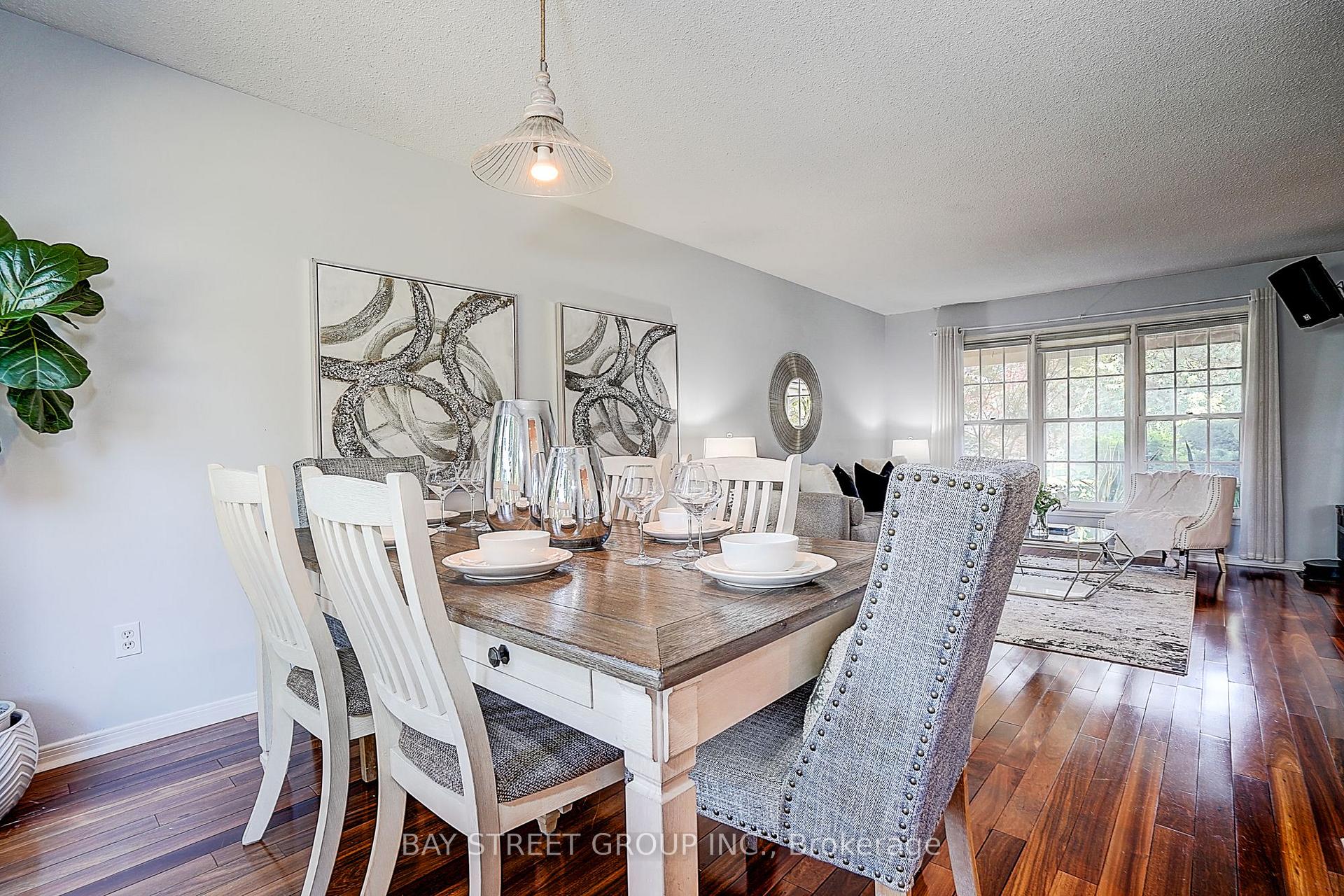 Photo 14 of 6 Caravan Drive, North York, Banbury-Don Mills — HOMEH