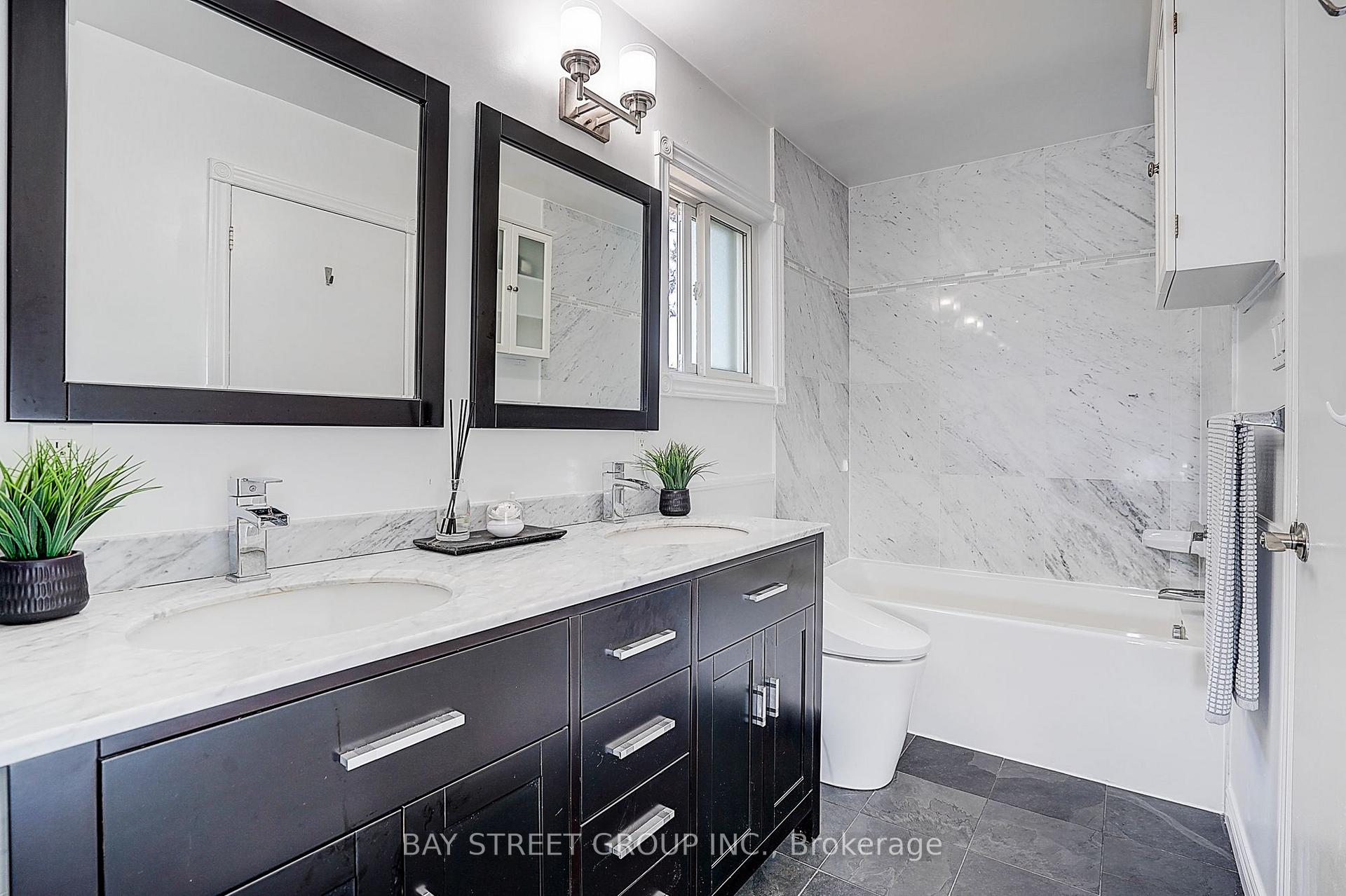 Photo 31 of 6 Caravan Drive, North York, Banbury-Don Mills — HOMEH