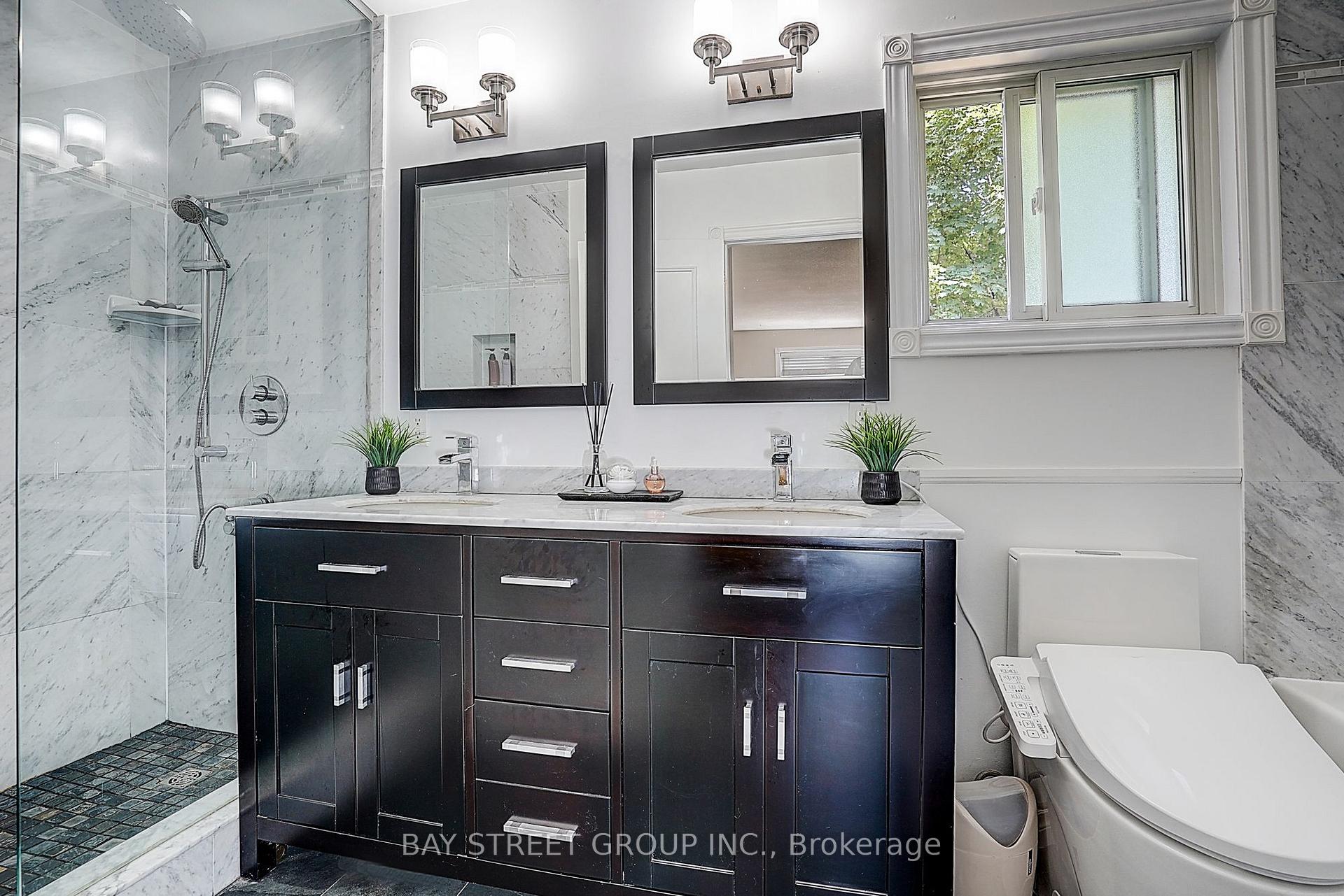 Photo 32 of 6 Caravan Drive, North York, Banbury-Don Mills — HOMEH