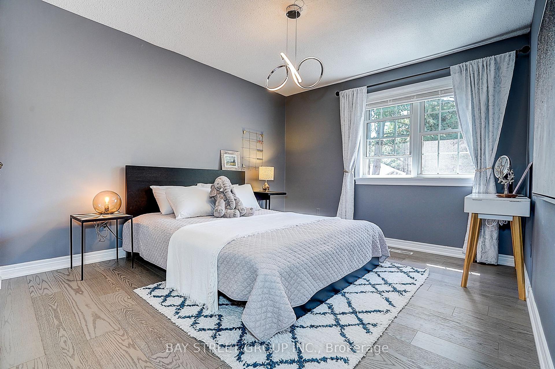 Photo 33 of 6 Caravan Drive, North York, Banbury-Don Mills — HOMEH