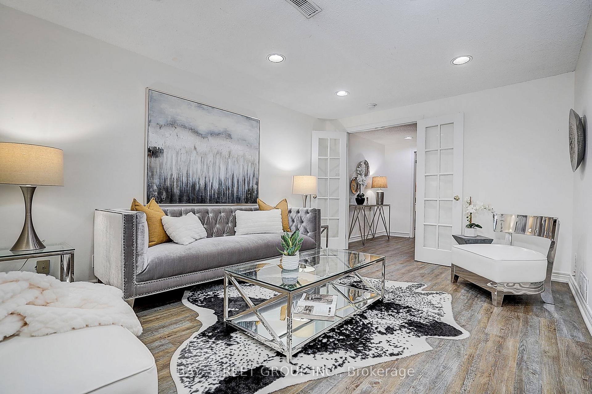 Photo 44 of 6 Caravan Drive, North York, Banbury-Don Mills — HOMEH