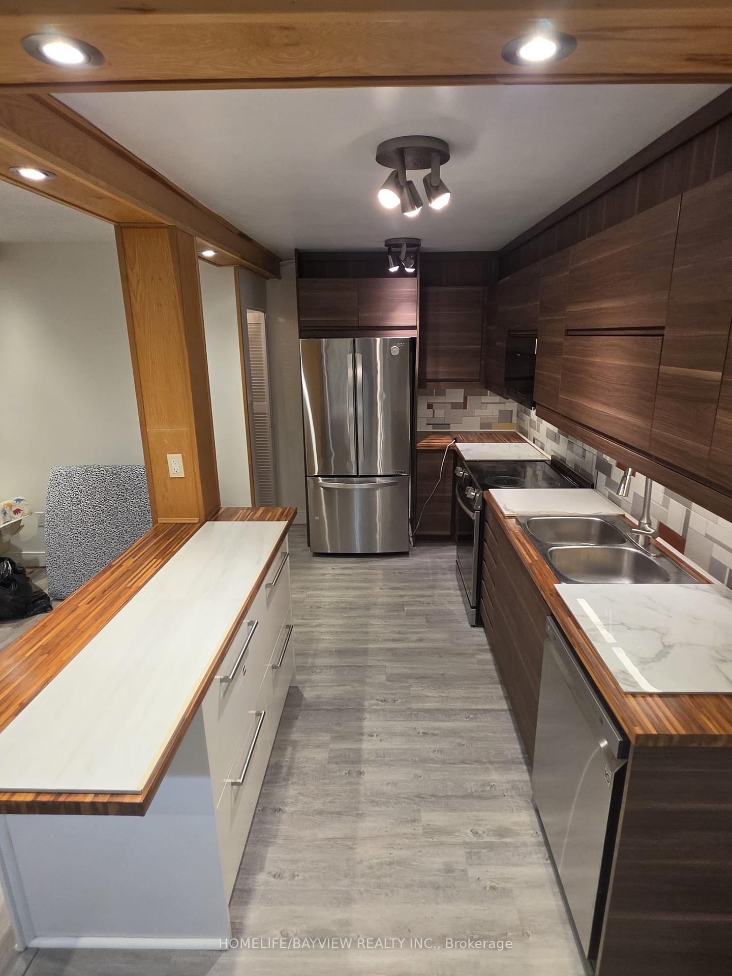 Front of Unit 1109, 350 Seneca Hill Drive