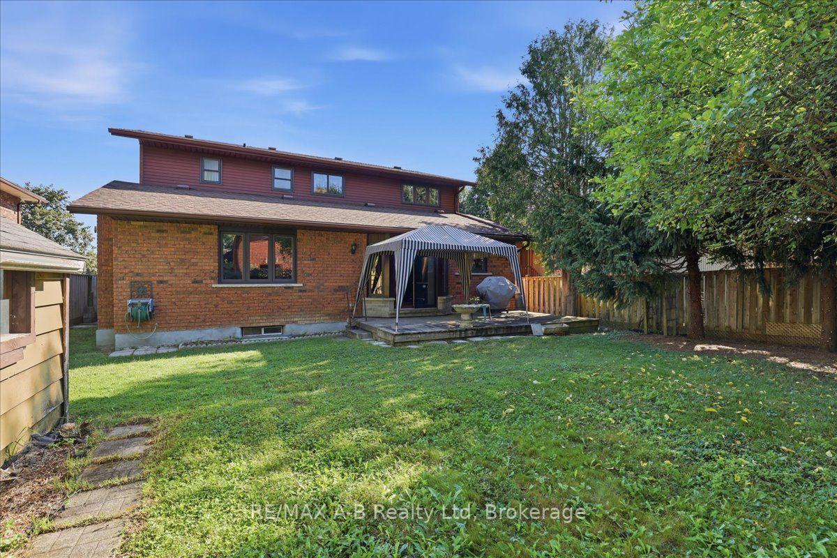 Photo 39 of 33 Demille Street, Stratford — HOMEH