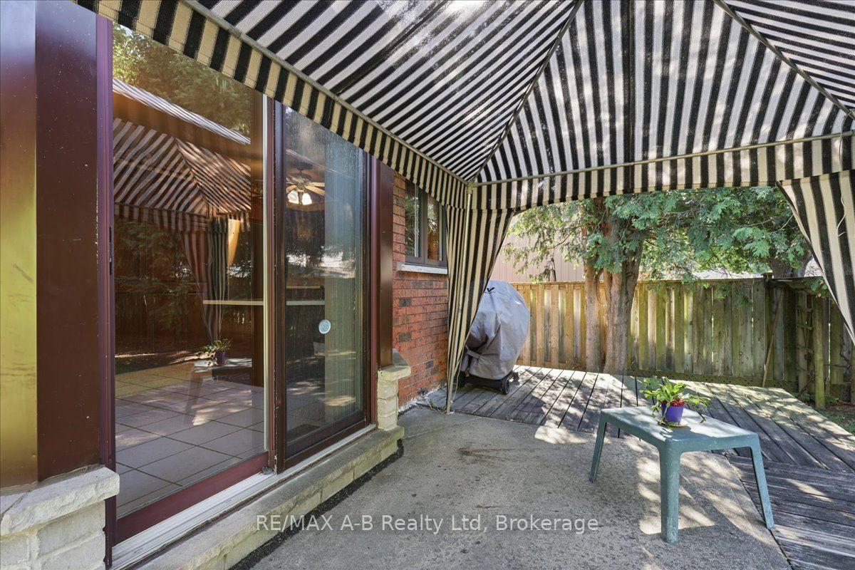 Photo 43 of 33 Demille Street, Stratford — HOMEH