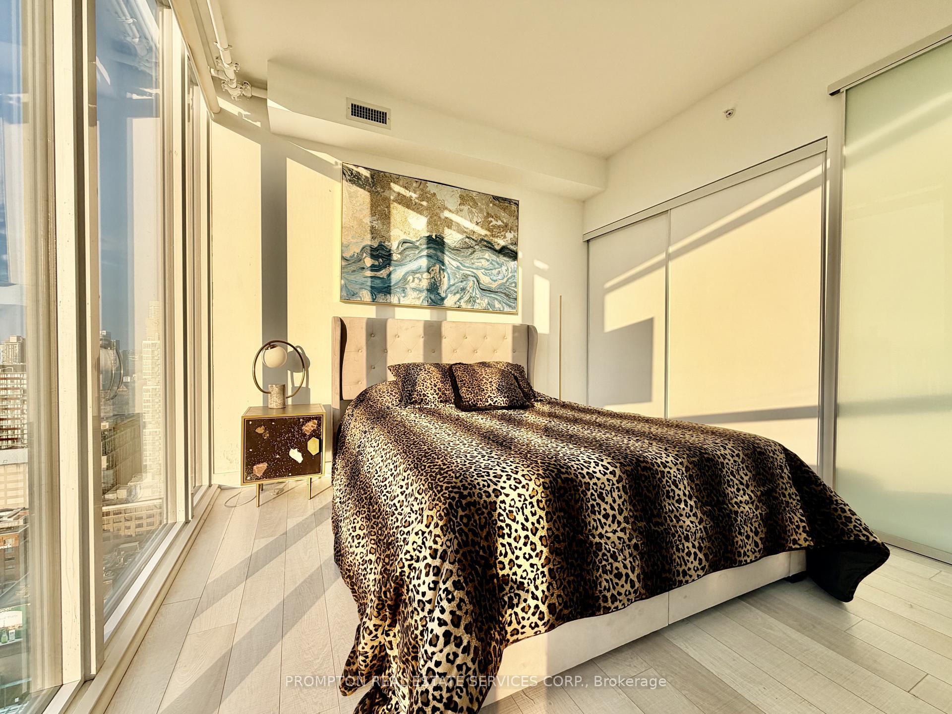 Photo 18 of Unit 3004, 290 Adelaide Street W, Toronto, Waterfront Communities — HOMEH