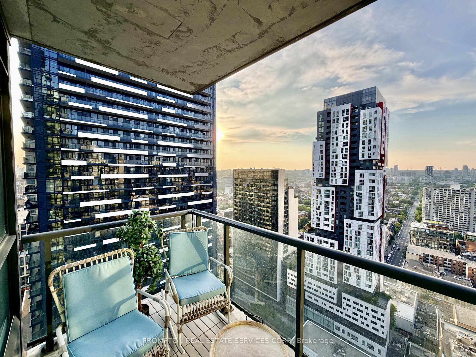 Photo 25 of Unit 3004, 290 Adelaide Street W, Toronto, Waterfront Communities — HOMEH