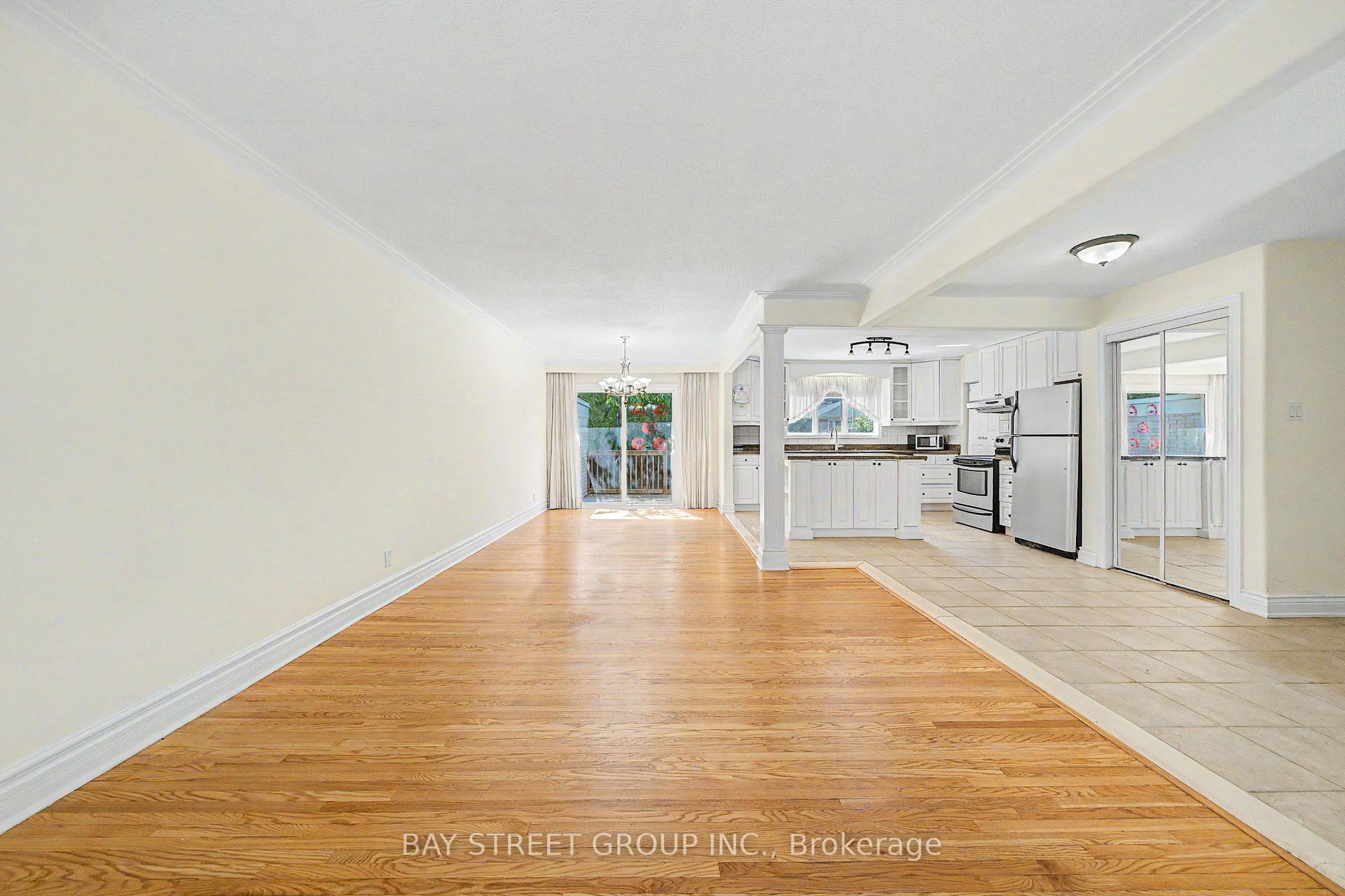 Photo 11 of 32 Alanadale Avenue, Markham, Bullock — HOMEH