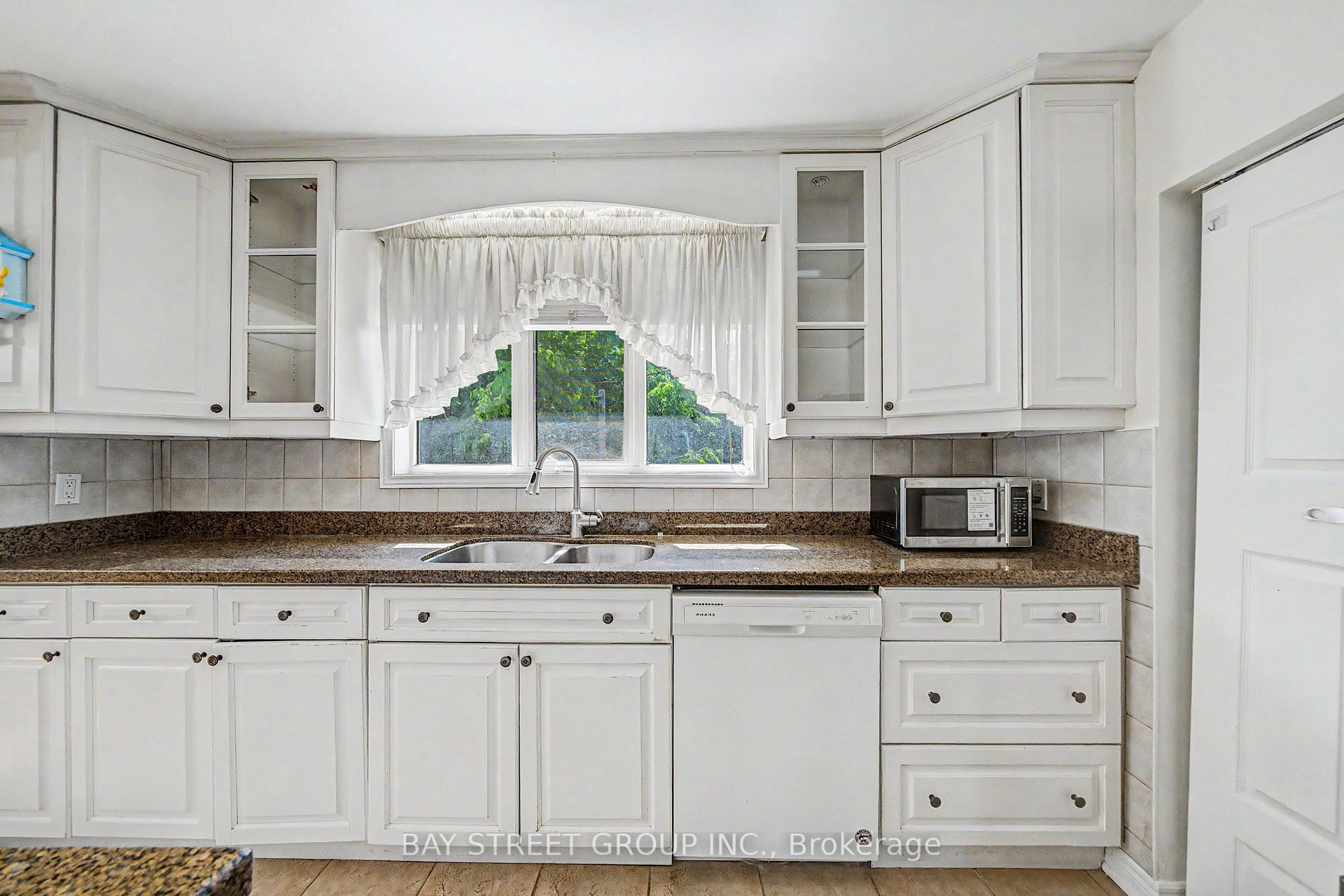 Photo 14 of 32 Alanadale Avenue, Markham, Bullock — HOMEH