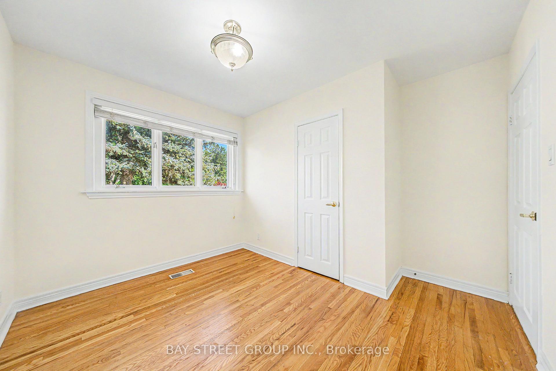 Photo 21 of 32 Alanadale Avenue, Markham, Bullock — HOMEH
