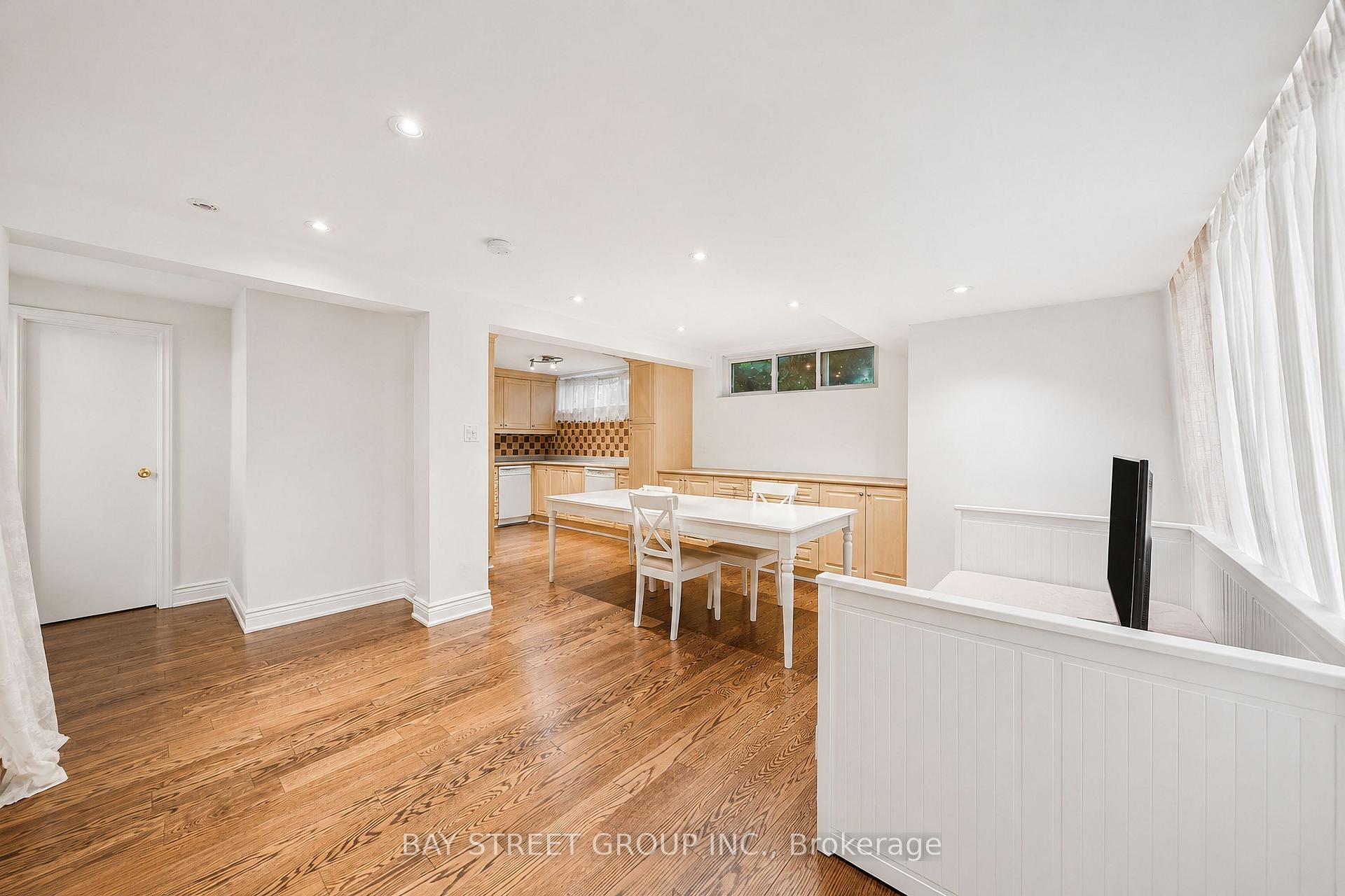 Photo 25 of 32 Alanadale Avenue, Markham, Bullock — HOMEH