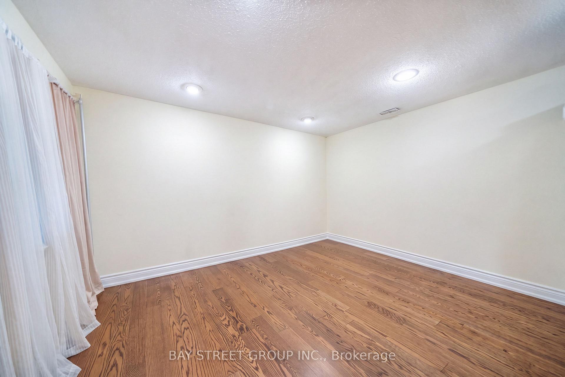 Photo 32 of 32 Alanadale Avenue, Markham, Bullock — HOMEH