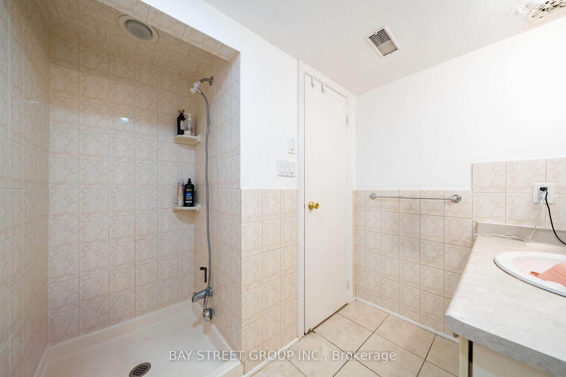 Photo 34 of 32 Alanadale Avenue, Markham, Bullock — HOMEH