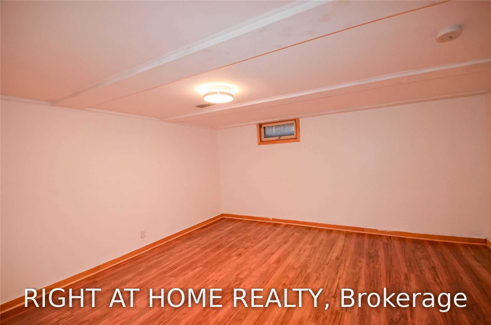 Photo 9 of 915 Athol Street, Whitby, Downtown Whitby — HOMEH