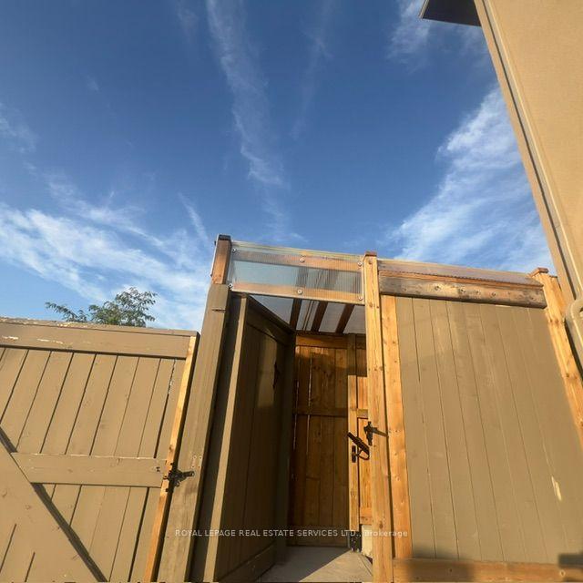 Photo 1 of Unit Basement, 586 Kennedy Circle W, Milton, Cobban — HOMEH