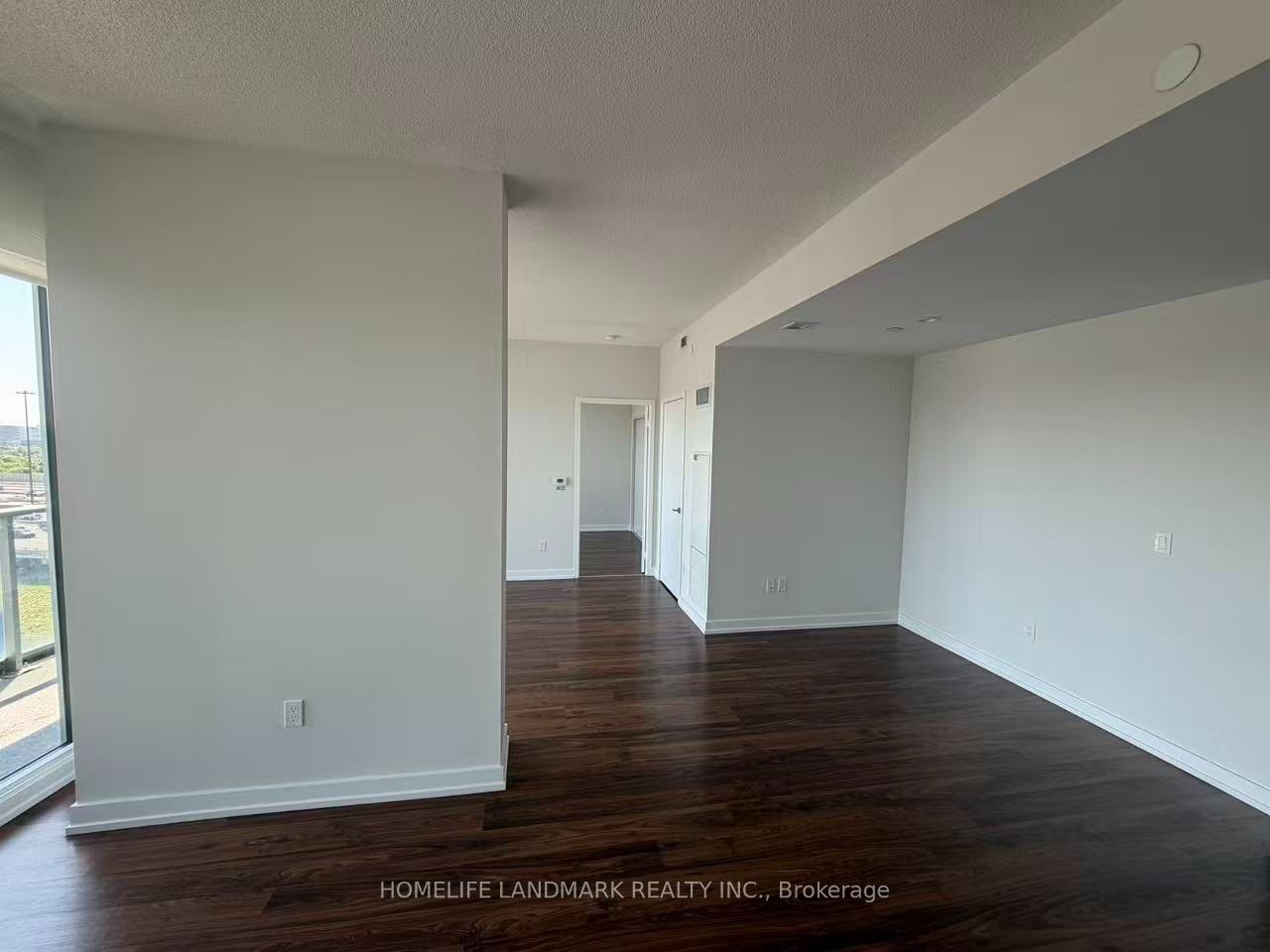 Photo 3 of Unit 801, 117 Mcmahon Drive, North York, Bayview Village — HOMEH