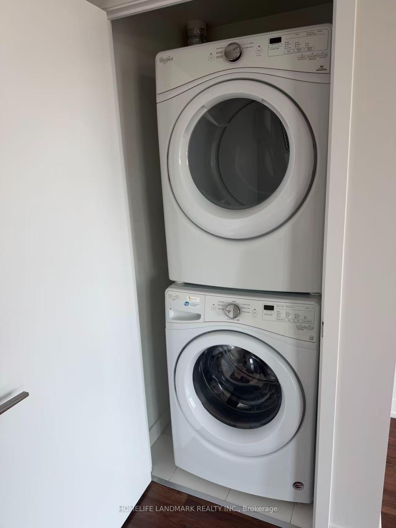 Photo 9 of Unit 801, 117 Mcmahon Drive, North York, Bayview Village — HOMEH
