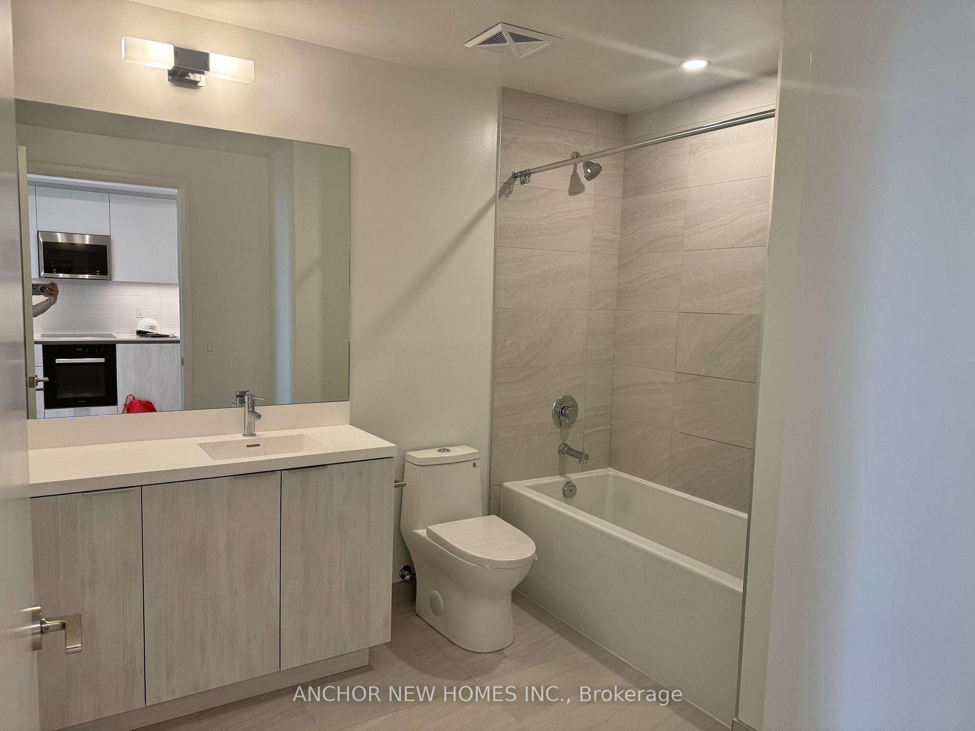 Photo 8 of Unit 2019, 400 King Street W, Toronto, Waterfront Communities — HOMEH