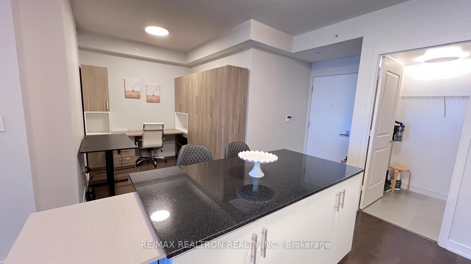 Photo 4 of Unit 2107, 1 The Esplanade Drive, Toronto, Waterfront Communities — HOMEH
