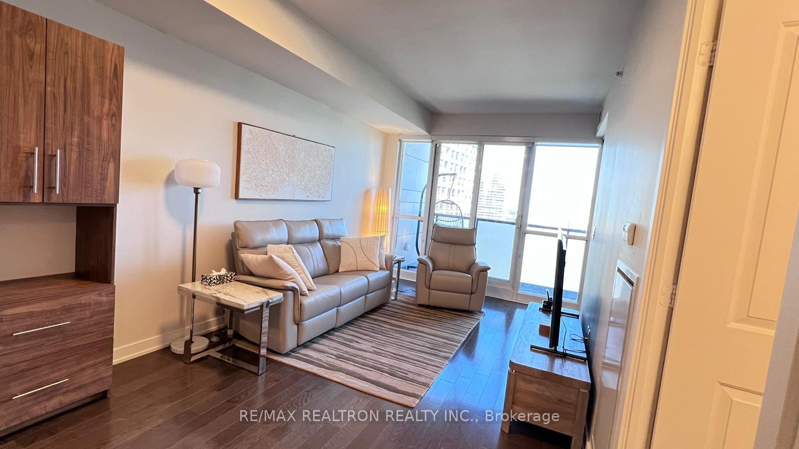 Photo 7 of Unit 2107, 1 The Esplanade Drive, Toronto, Waterfront Communities — HOMEH