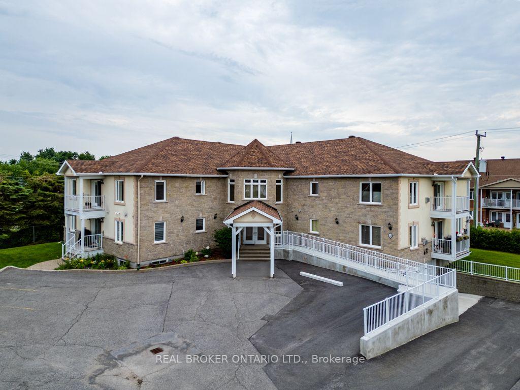 Photo of Unit 103, 32 La Croisee Street