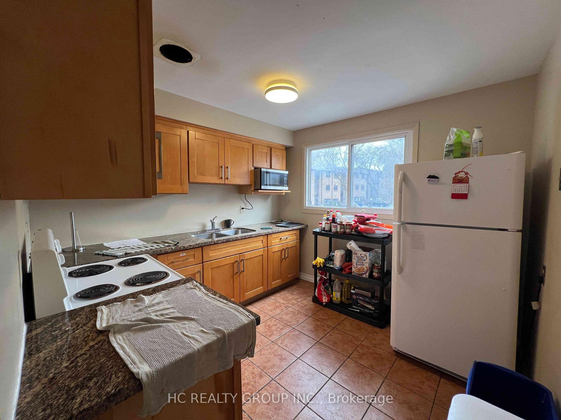 Photo 2 of Unit 26, 40 Summit Avenue, London, North N — HOMEH