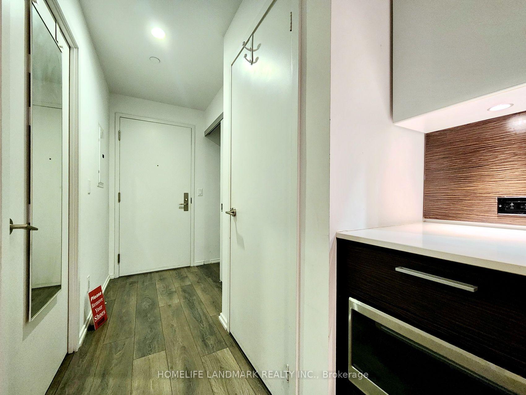Photo 10 of Unit 3303, 75 St Nicholas Street, Toronto, Bay Street Corridor — HOMEH