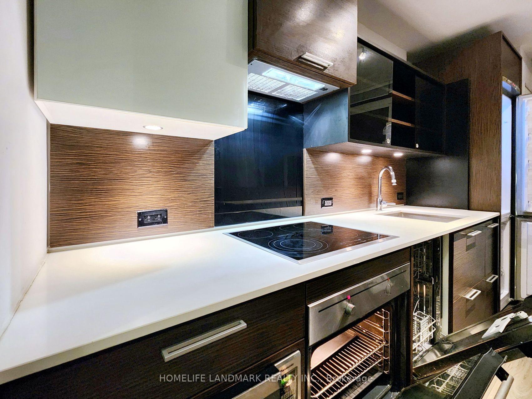 Photo 11 of Unit 3303, 75 St Nicholas Street, Toronto, Bay Street Corridor — HOMEH