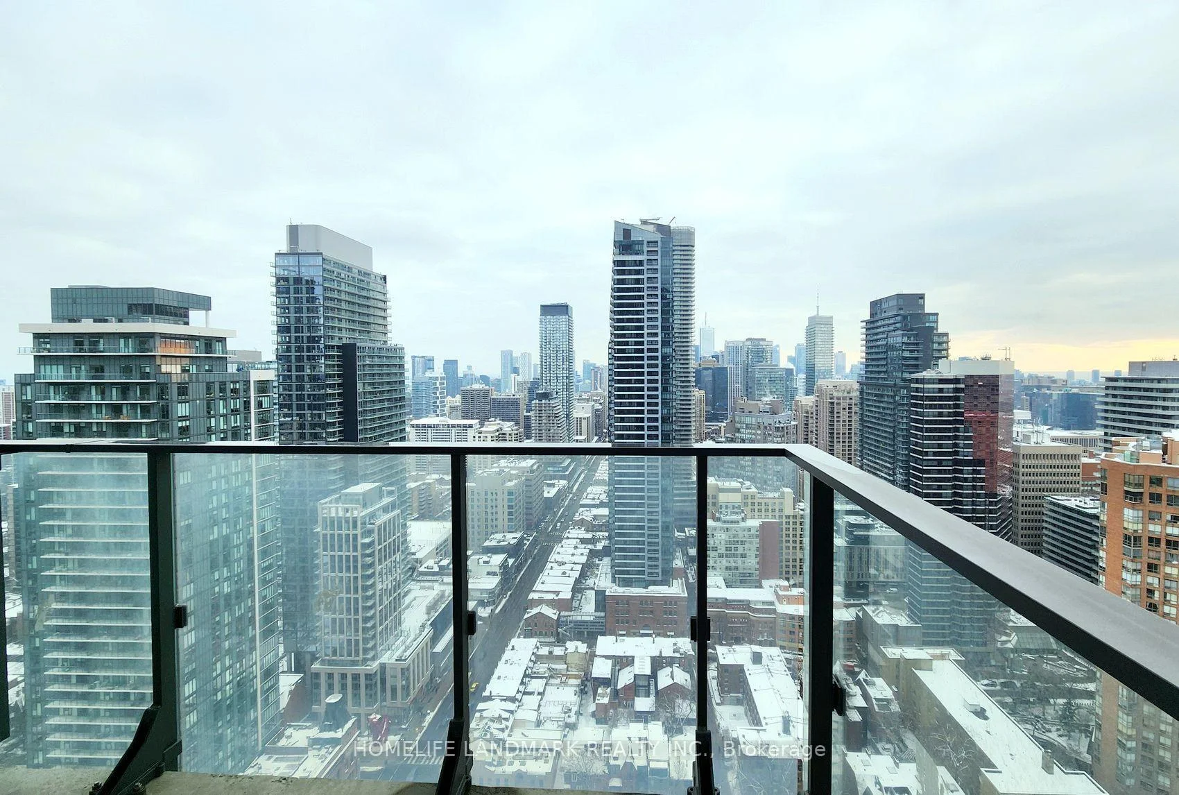 Photo 17 of Unit 3303, 75 St Nicholas Street, Toronto, Bay Street Corridor — HOMEH