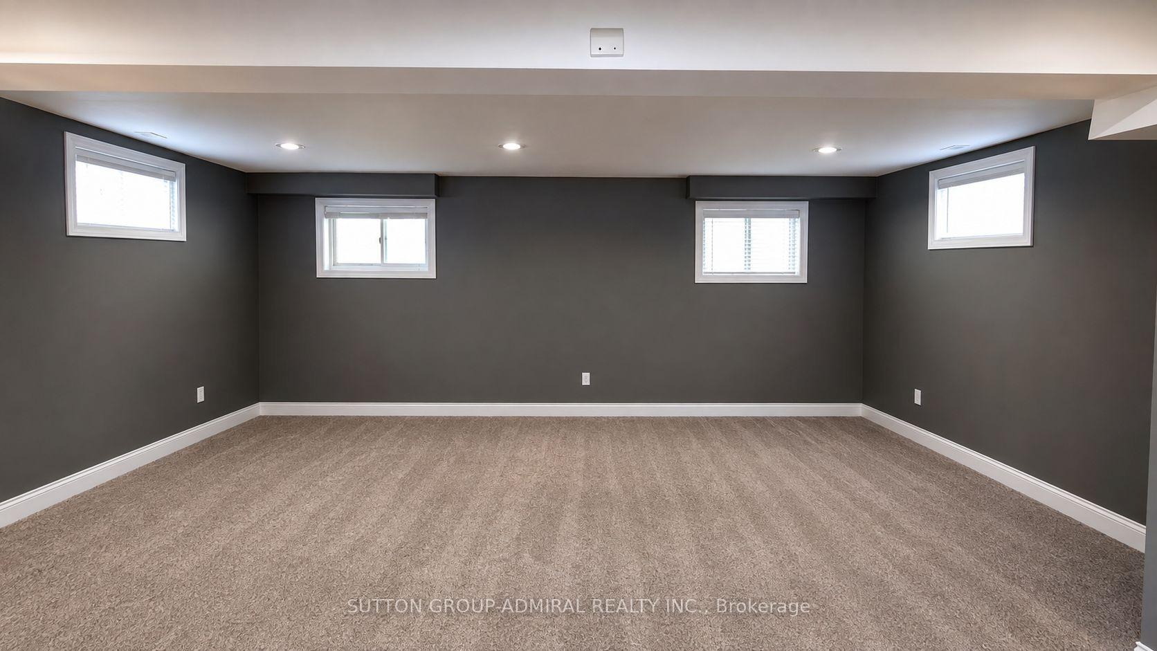 Photo 19 of 115 Peach Blossom Crescent, Kitchener, Larentian West — HOMEH