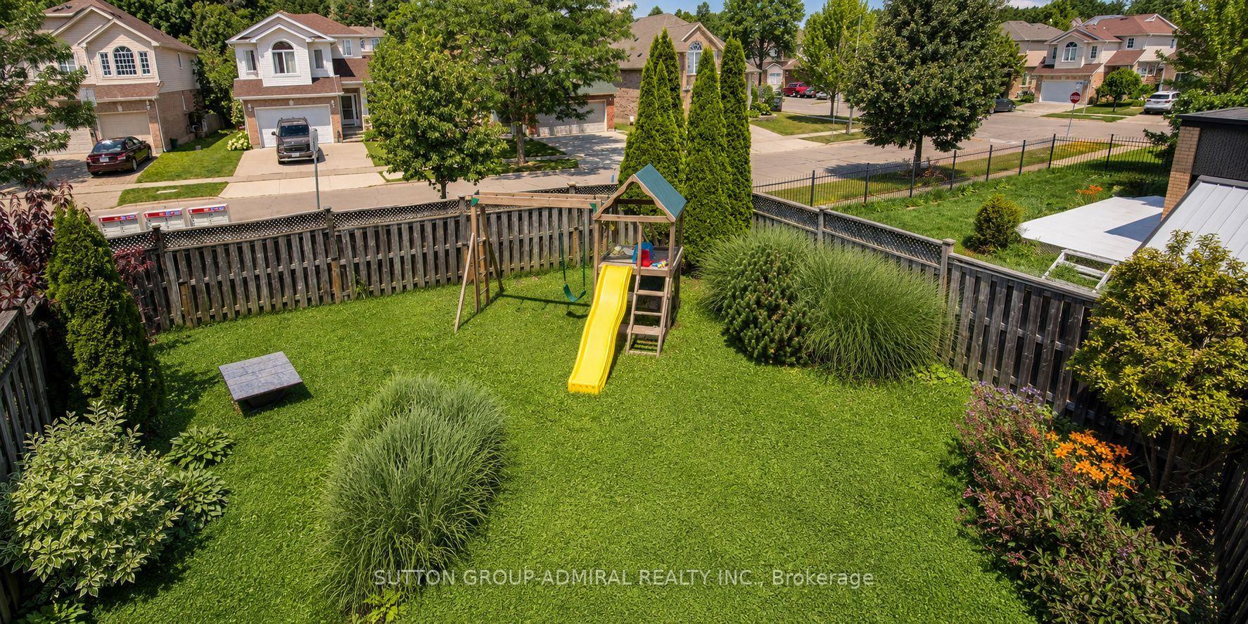 Photo 20 of 115 Peach Blossom Crescent, Kitchener, Larentian West — HOMEH