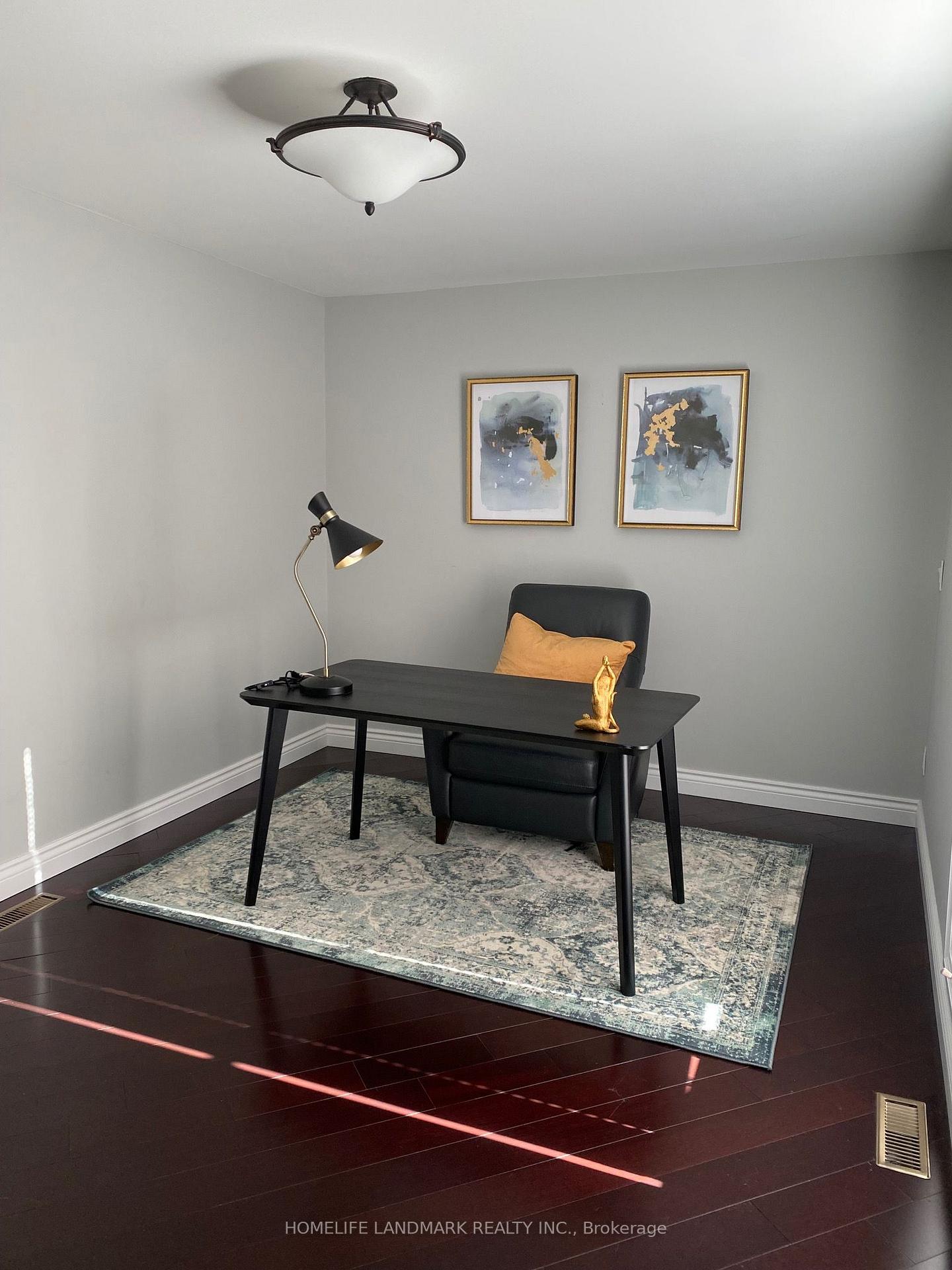 Photo 8 of 210 Valleyview Court, Oakville, Southwest — HOMEH