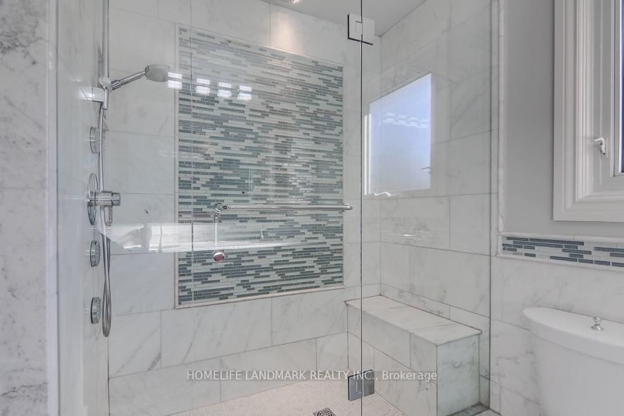 Photo 11 of 210 Valleyview Court, Oakville, Southwest — HOMEH