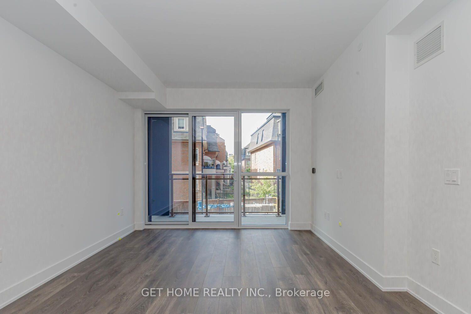 Photo 4 of Unit 209, 2343 Khalsa Gate, Oakville, Westmount — HOMEH