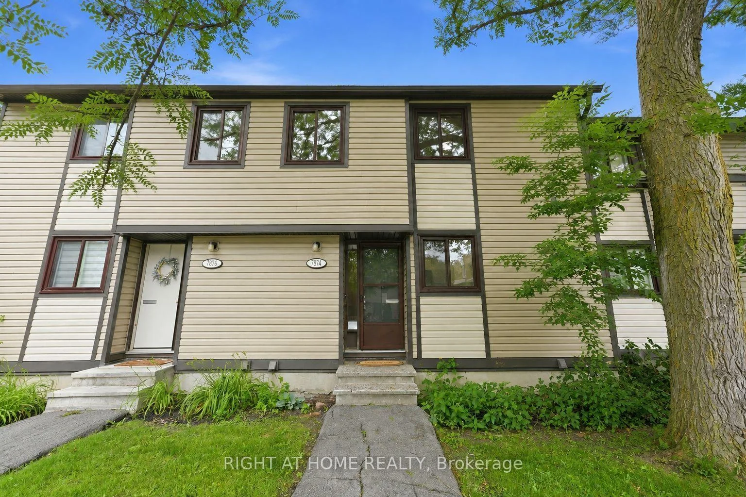 Front of Unit 3, 7874 Jeanne D'arc Boulevard