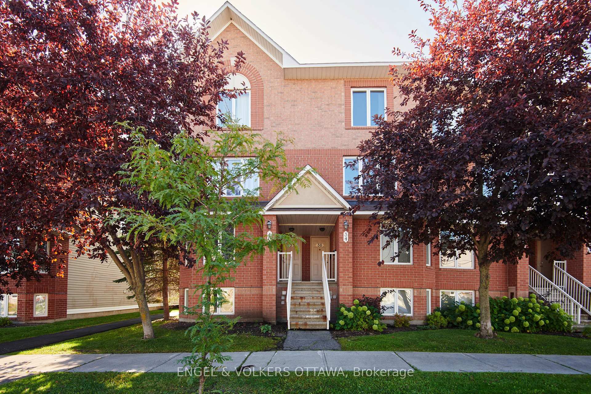 Photo 1 of 38 Lakepointe Drive, Ottawa, Avalon East — HOMEH