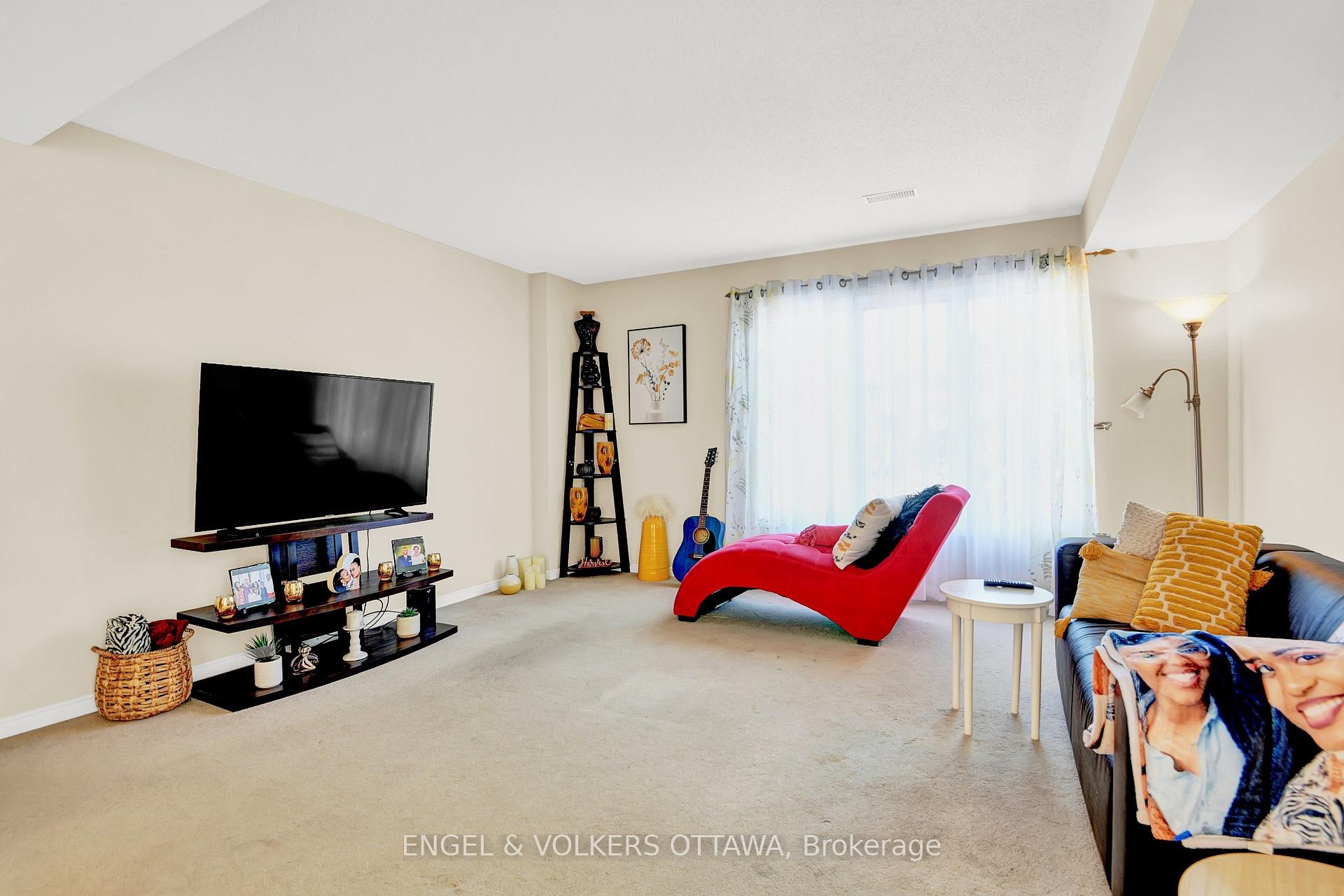Photo 7 of 38 Lakepointe Drive, Ottawa, Avalon East — HOMEH