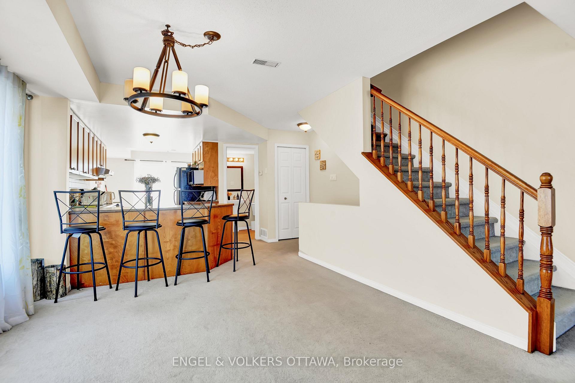 Photo 9 of 38 Lakepointe Drive, Ottawa, Avalon East — HOMEH