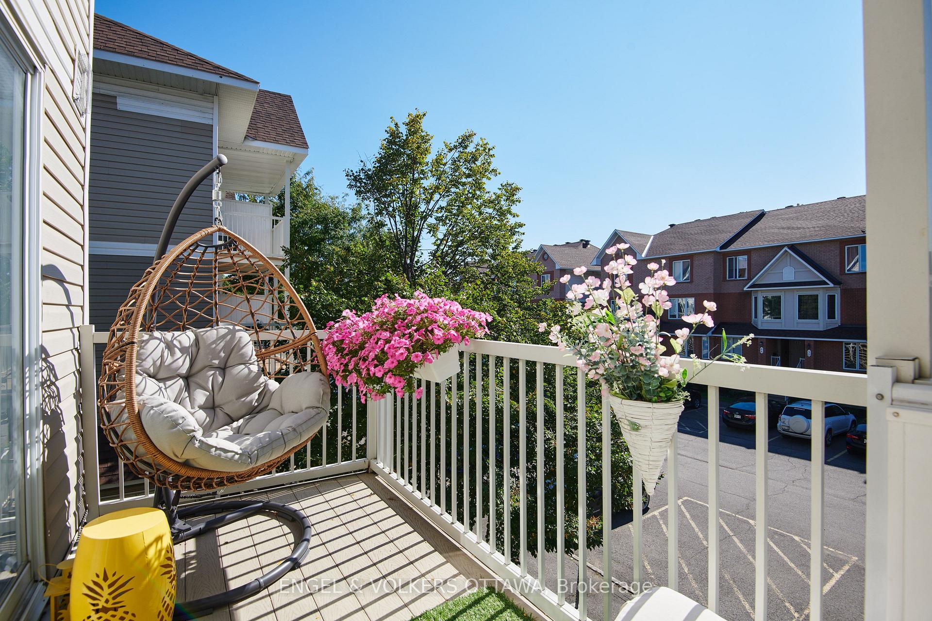 Photo 22 of 38 Lakepointe Drive, Ottawa, Avalon East — HOMEH