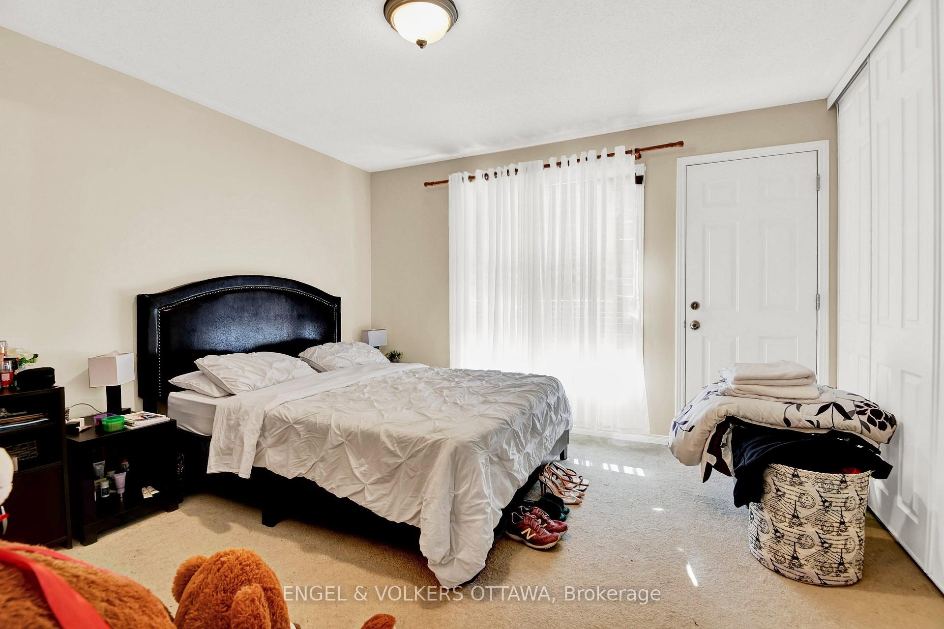 Photo 26 of 38 Lakepointe Drive, Ottawa, Avalon East — HOMEH